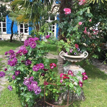 לינה וארוחת בוקר Saint-Jean-dʼAngély L'Orangerie Du General מראה חיצוני תמונה